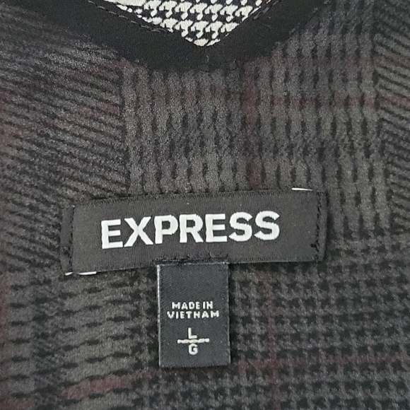 Phicia | 14th And Union | Express Ladies Lot Of 3 Sleeveless Blouse Tank & Cami - Picture 14 of 15